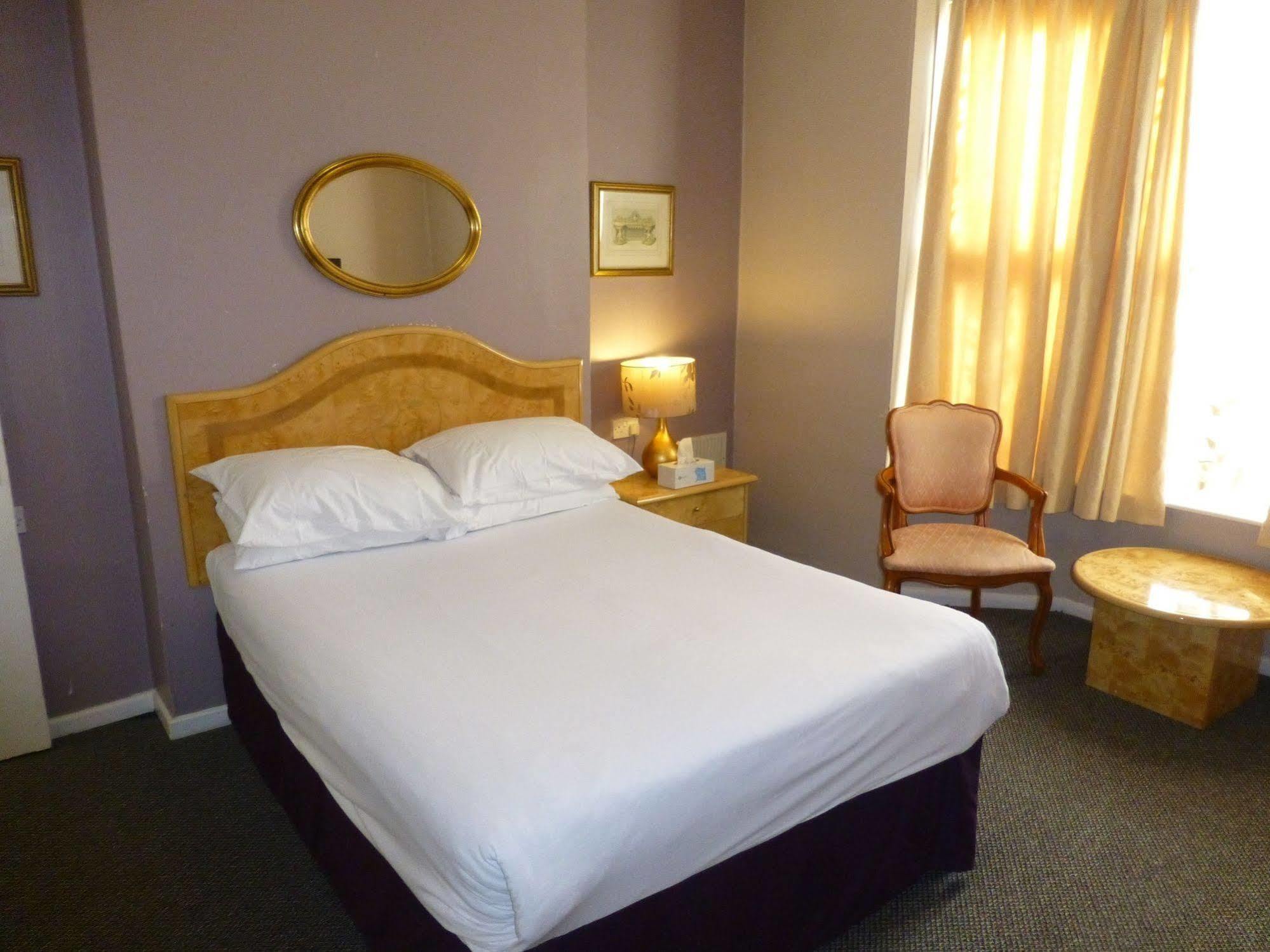 Prince Hotel Сметик Экстерьер фото